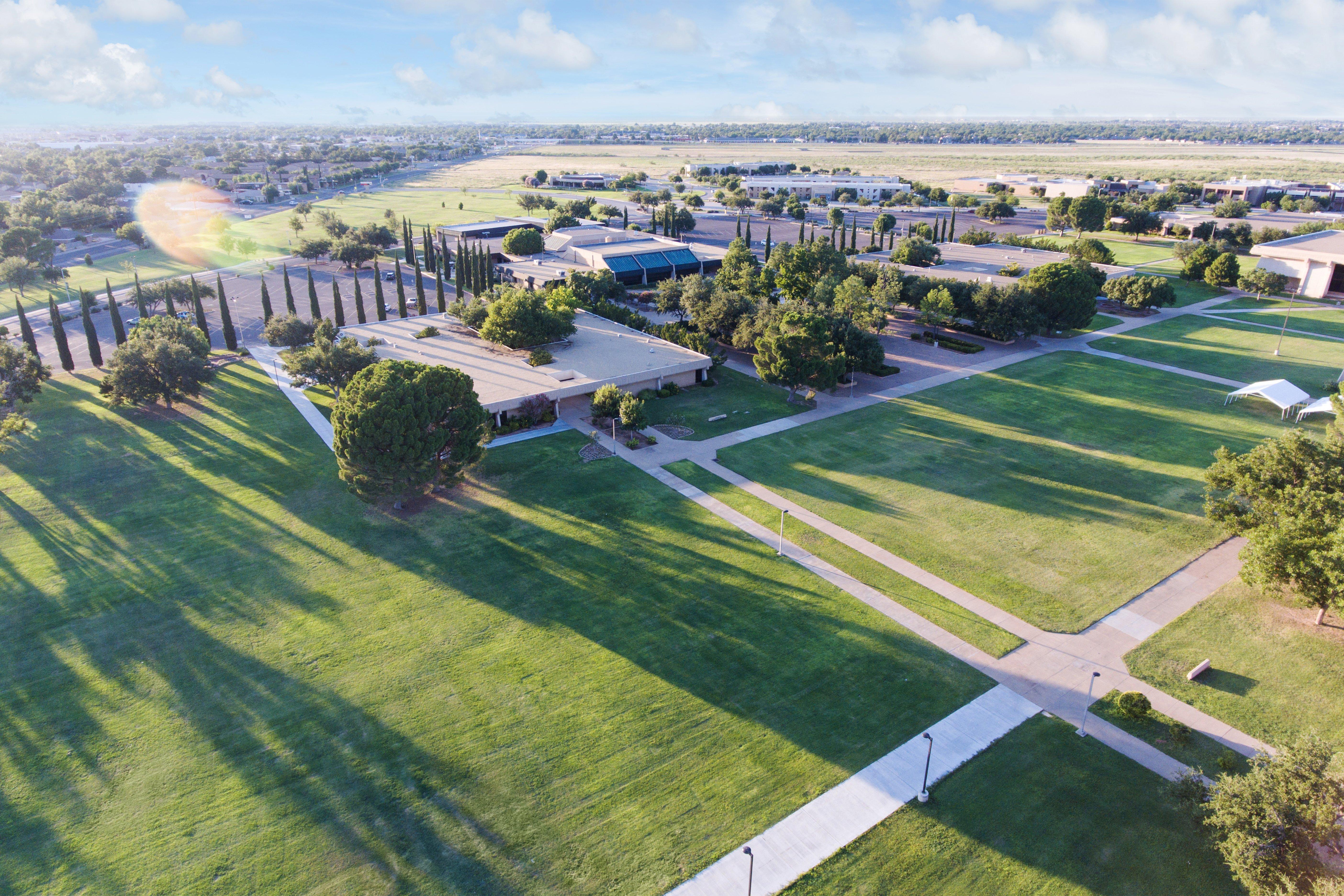 Holiday Inn Express & Suites Midland South I-20 By Ihg Buitenkant foto