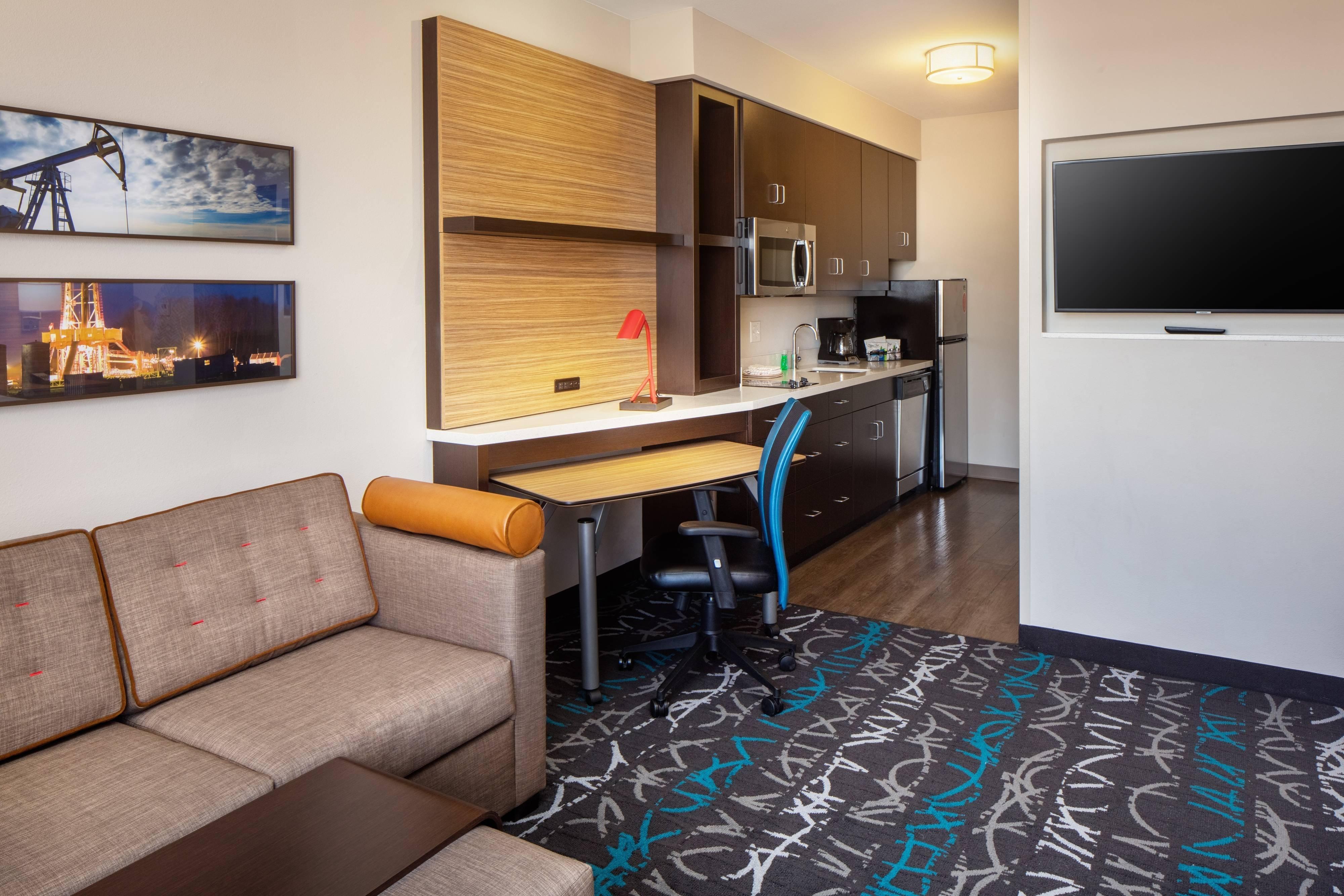Holiday Inn Express & Suites Midland South I-20 By Ihg Buitenkant foto