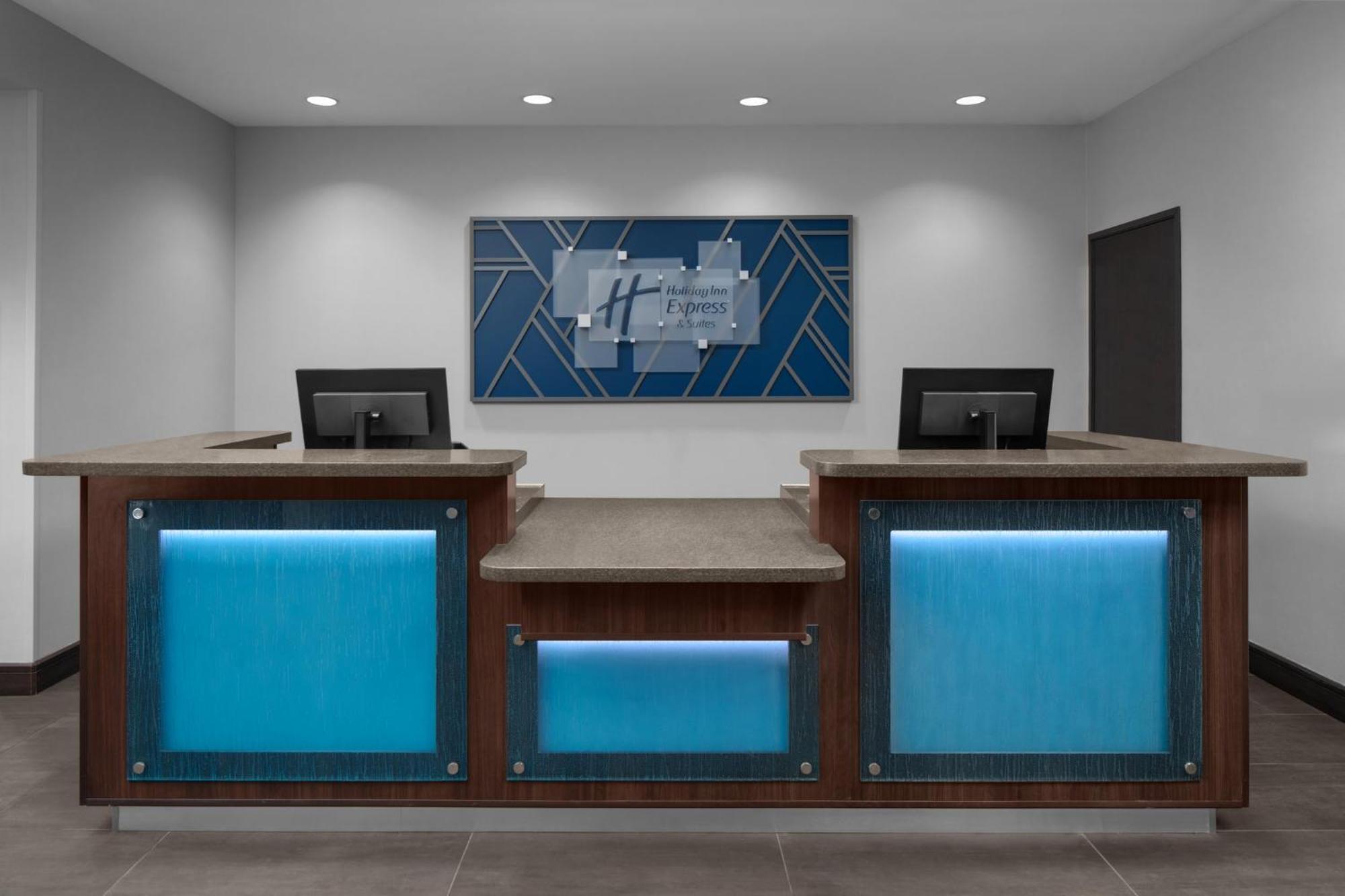Holiday Inn Express & Suites Midland South I-20 By Ihg Buitenkant foto