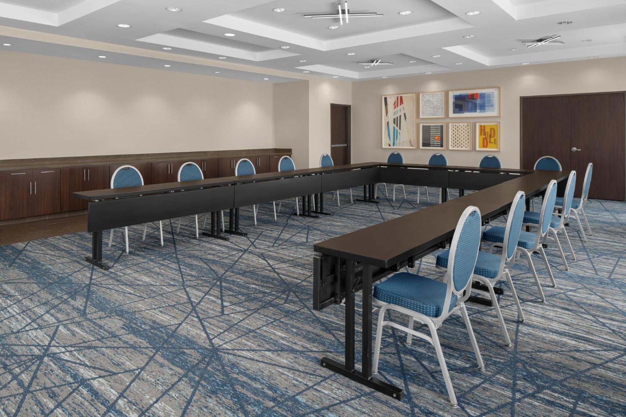 Holiday Inn Express & Suites Midland South I-20 By Ihg Buitenkant foto