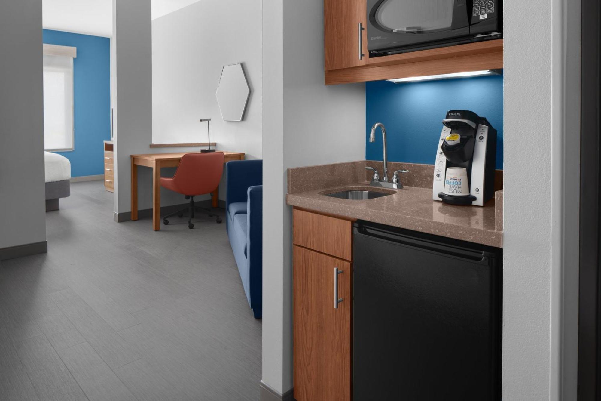 Holiday Inn Express & Suites Midland South I-20 By Ihg Buitenkant foto